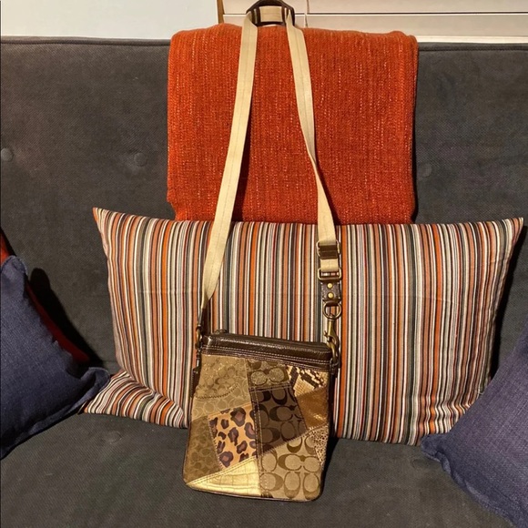 Purse - Picture 2 of 5